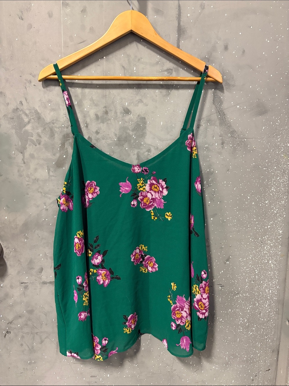 Torrid Size 1 Green Floral Spaghetti Strap Camisole